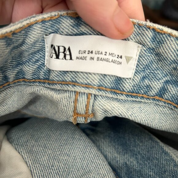 Zara High-Waist Ripped Wide Leg Mom Fit Jeans – Size EUR 34 - Picture 5 of 15